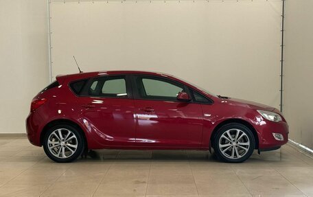 Opel Astra J, 2011 год, 915 000 рублей, 11 фотография