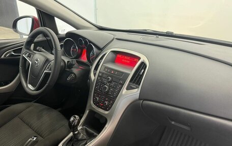 Opel Astra J, 2011 год, 915 000 рублей, 13 фотография