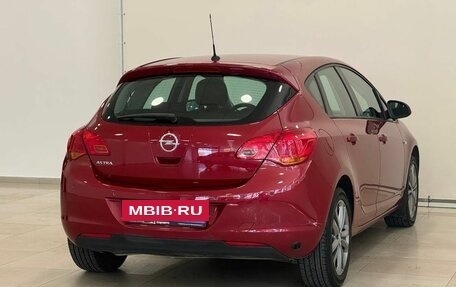 Opel Astra J, 2011 год, 915 000 рублей, 6 фотография