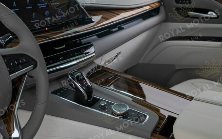 Cadillac Escalade V, 2023 год, 20 900 000 рублей, 10 фотография