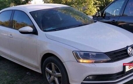 Volkswagen Jetta VI, 2015 год, 1 200 000 рублей, 2 фотография