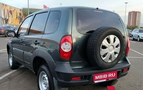 Chevrolet Niva I рестайлинг, 2011 год, 556 000 рублей, 2 фотография