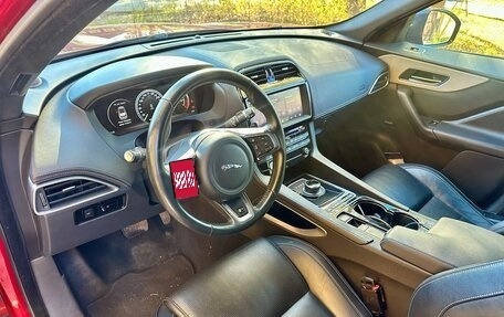 Jaguar F-Pace, 2016 год, 3 180 000 рублей, 20 фотография