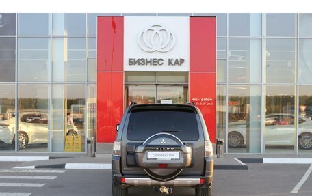 Mitsubishi Pajero IV, 2013 год, 2 545 000 рублей, 6 фотография