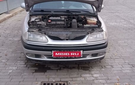 Renault Laguna II, 1994 год, 300 000 рублей, 16 фотография