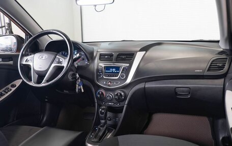 Hyundai Solaris II рестайлинг, 2015 год, 1 105 000 рублей, 9 фотография