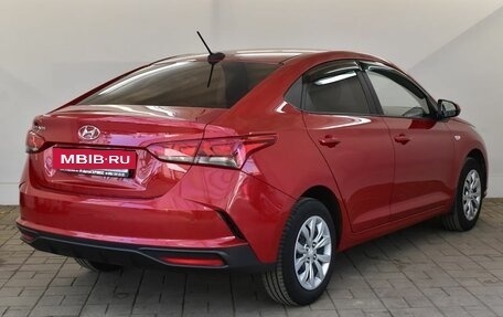 Hyundai Solaris II рестайлинг, 2021 год, 1 727 000 рублей, 4 фотография