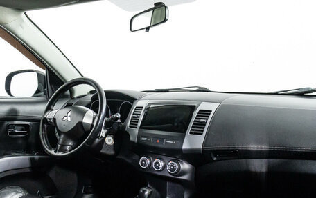 Mitsubishi Outlander III рестайлинг 3, 2011 год, 1 529 000 рублей, 9 фотография