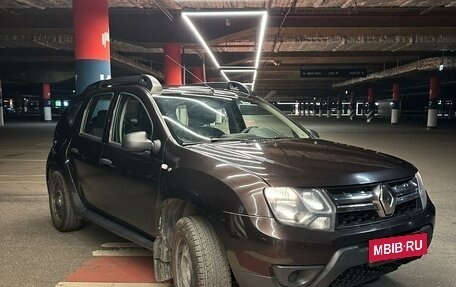 Renault Duster I рестайлинг, 2017 год, 1 050 000 рублей, 1 фотография