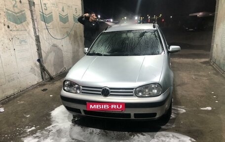 Volkswagen Golf IV, 2002 год, 300 000 рублей, 2 фотография