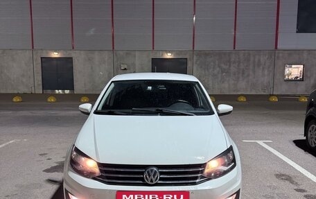 Volkswagen Polo VI (EU Market), 2017 год, 1 350 000 рублей, 2 фотография