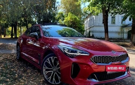 KIA Stinger I, 2018 год, 2 950 000 рублей, 2 фотография