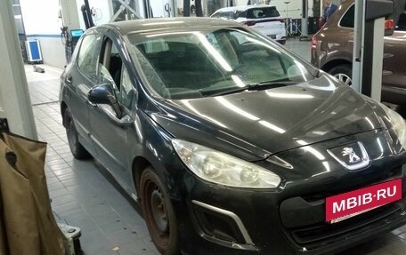 Peugeot 308 II, 2011 год, 370 000 рублей, 2 фотография