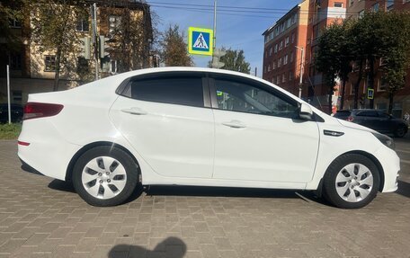 KIA Rio III рестайлинг, 2016 год, 930 000 рублей, 4 фотография