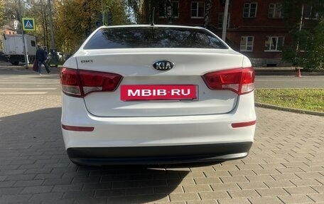 KIA Rio III рестайлинг, 2016 год, 930 000 рублей, 3 фотография