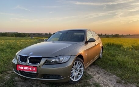 BMW 3 серия, 2007 год, 700 000 рублей, 1 фотография