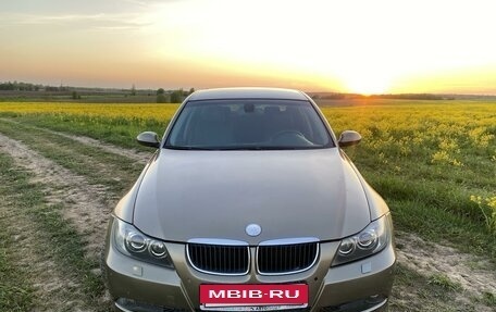 BMW 3 серия, 2007 год, 700 000 рублей, 3 фотография