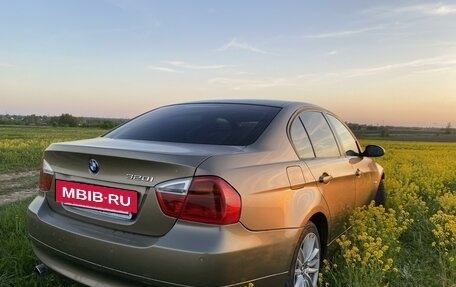 BMW 3 серия, 2007 год, 700 000 рублей, 18 фотография