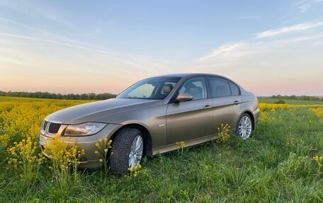 BMW 3 серия, 2007 год, 700 000 рублей, 22 фотография