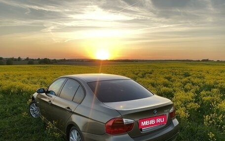 BMW 3 серия, 2007 год, 700 000 рублей, 23 фотография