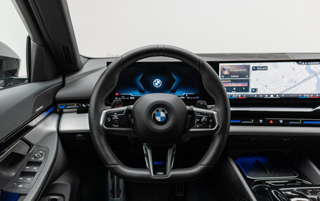 BMW 5 серия, 2023 год, 10 490 000 рублей, 13 фотография