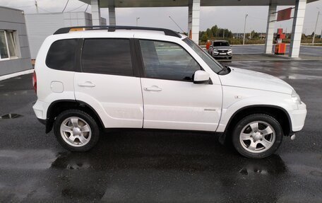 Chevrolet Niva I рестайлинг, 2012 год, 540 000 рублей, 3 фотография