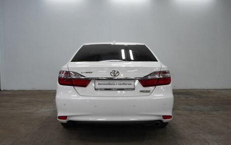 Toyota Camry, 2018 год, 2 800 000 рублей, 7 фотография