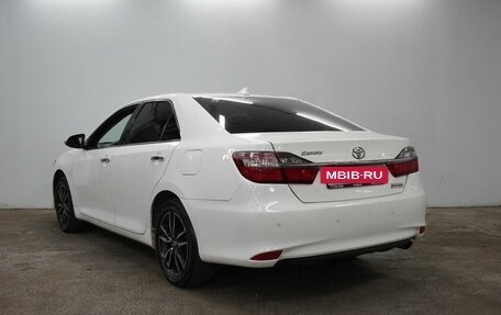 Toyota Camry, 2018 год, 2 800 000 рублей, 6 фотография