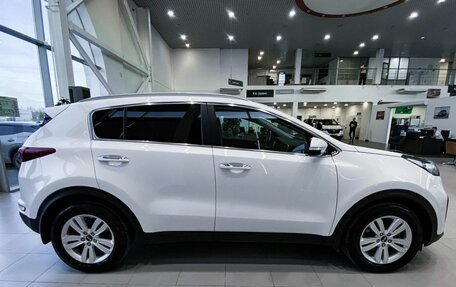 KIA Sportage IV рестайлинг, 2018 год, 2 275 500 рублей, 4 фотография