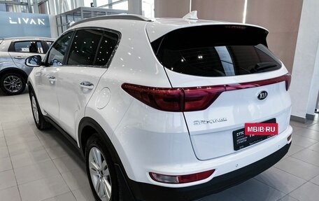 KIA Sportage IV рестайлинг, 2018 год, 2 275 500 рублей, 7 фотография