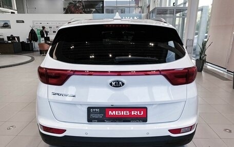 KIA Sportage IV рестайлинг, 2018 год, 2 275 500 рублей, 6 фотография