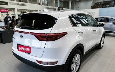 KIA Sportage IV рестайлинг, 2018 год, 2 275 500 рублей, 5 фотография