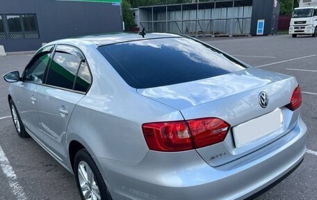 Volkswagen Jetta VI, 2014 год, 1 080 000 рублей, 3 фотография