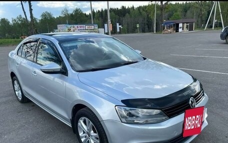 Volkswagen Jetta VI, 2014 год, 1 080 000 рублей, 5 фотография