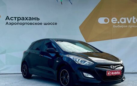 Hyundai i30 II рестайлинг, 2012 год, 925 000 рублей, 3 фотография