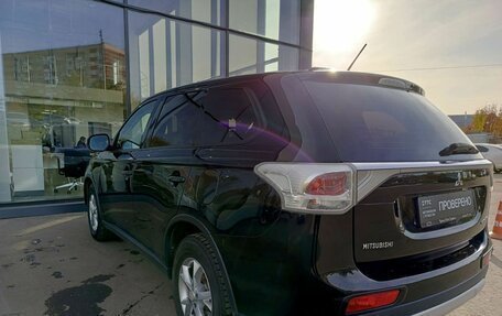 Mitsubishi Outlander III рестайлинг 3, 2014 год, 1 774 000 рублей, 7 фотография