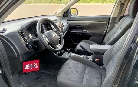 Mitsubishi Outlander III рестайлинг 3, 2014 год, 1 774 000 рублей, 16 фотография