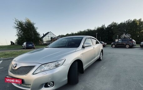 Toyota Camry, 2011 год, 1 200 000 рублей, 2 фотография