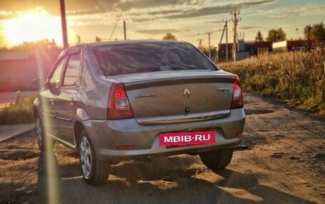 Renault Logan I, 2011 год, 580 000 рублей, 3 фотография