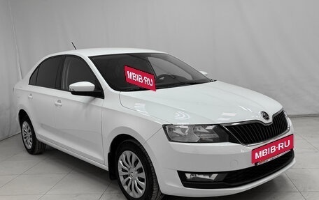 Skoda Rapid I, 2018 год, 1 360 000 рублей, 3 фотография