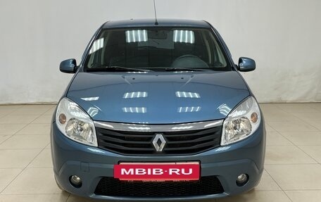 Renault Sandero I, 2013 год, 850 000 рублей, 2 фотография