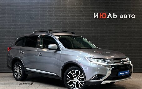 Mitsubishi Outlander III рестайлинг 3, 2018 год, 2 295 000 рублей, 3 фотография