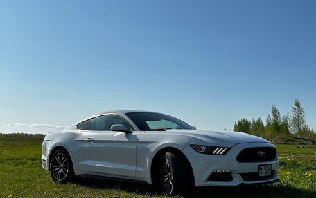 Ford Mustang VI рестайлинг, 2015 год, 2 650 000 рублей, 20 фотография