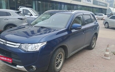 Mitsubishi Outlander III рестайлинг 3, 2014 год, 1 350 000 рублей, 1 фотография