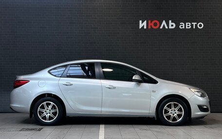 Opel Astra J, 2014 год, 965 000 рублей, 4 фотография