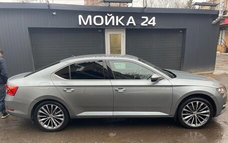 Skoda Superb III рестайлинг, 2021 год, 4 000 000 рублей, 4 фотография