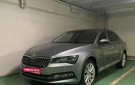 Skoda Superb III рестайлинг, 2021 год, 4 000 000 рублей, 6 фотография