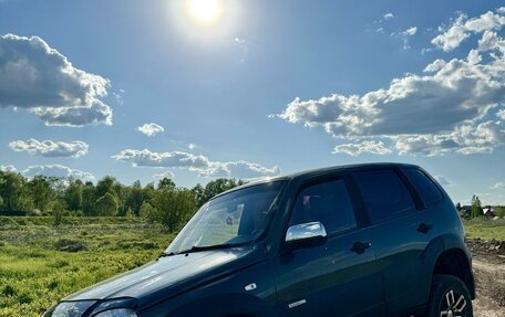 Chevrolet Niva I рестайлинг, 2013 год, 715 000 рублей, 2 фотография