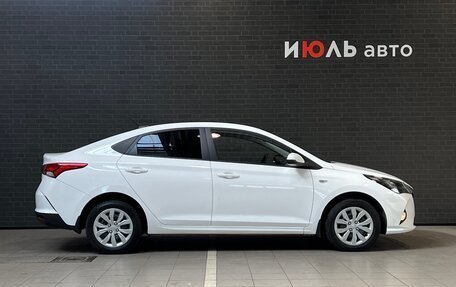 Hyundai Solaris II рестайлинг, 2022 год, 1 959 000 рублей, 4 фотография