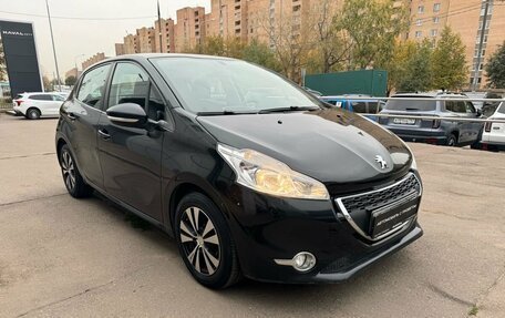 Peugeot 208 II, 2013 год, 830 000 рублей, 3 фотография